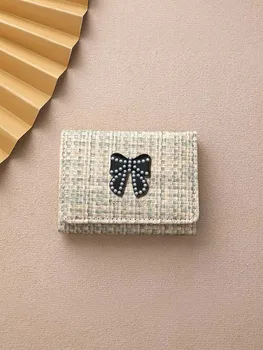 Стилни Държачи за самоличност: Женски портфейл от изкуствена кожа с нишов дизайн, брошка-пеперуда със символите на Власт и интериор